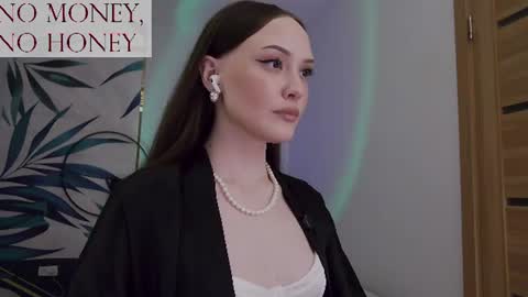 Snapshot of sirenaswhisper chatting on July 26, 2026, 12:08 am Goddess Sirena online show from July 26, 2026, 12:08 am