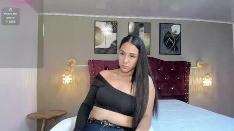 Sirenmoonn online show from January 10, 2026, 3:19 am