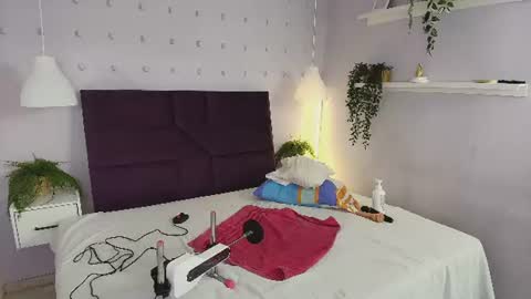 Snapshot of sirenyrouss chatting on July 25, 2026, 7:33 pm sirenyrouss online show from July 25, 2026, 7:33 pm