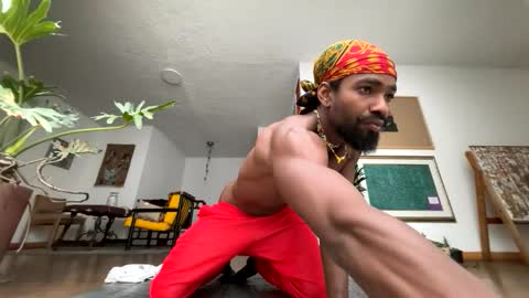 Snapshot of siriss_boyrag chatting on February 18, 2026, 1:40 pm siriss_boyrag online show from February 18, 2026, 1:40 pm