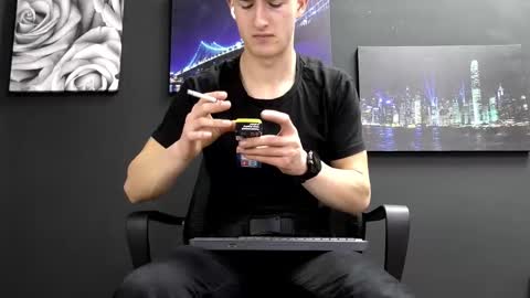 Snapshot of sirreedy chatting on December 17, 2025, 9:59 am SirReedy online show from December 17, 2025, 9:59 am