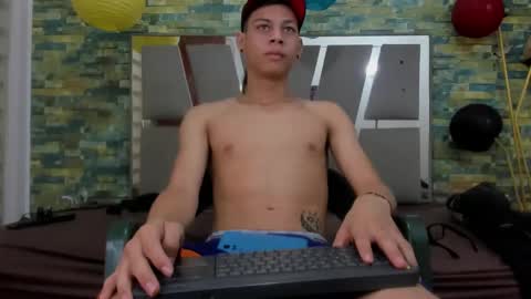 Snapshot of sirryant chatting on December 11, 2024, 7:03 pm SIR RYANT online show from December 11, 2024, 7:03 pm