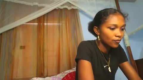 Sissi0325 online show from March 2, 2026, 6:58 am