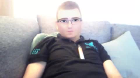 looking for older male ore female to use me sexually and be good to me ahhhhh online show from September 15, 2025, 10:32 pm