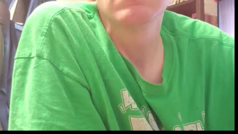 sissyicy online show from December 21, 2025, 11:06 am