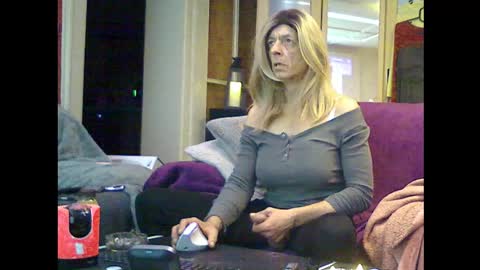 Biancasissy online show from April 16, 2026, 3:40 am