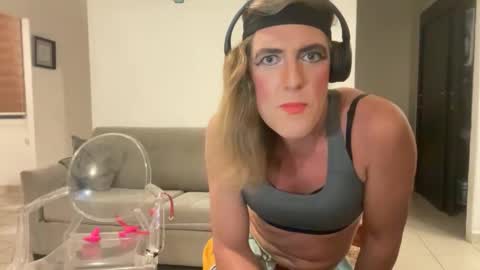 Snapshot of sissysubjess chatting on October 28, 2025, 2:59 am sissysubjess online show from October 28, 2025, 2:59 am