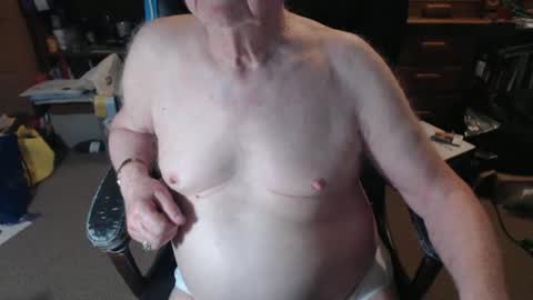 Snapshot of sjbottomboi chatting on March 31, 2026, 2:46 am sjbottomboi online show from March 31, 2026, 2:46 am