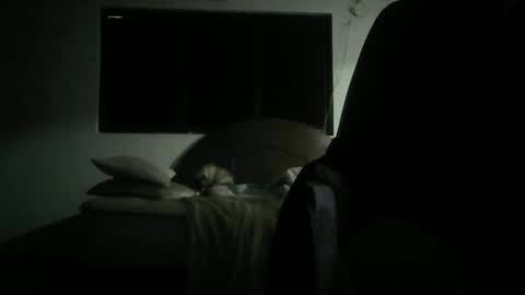 skanky_little_dolls online show from November 19, 2025, 2:17 pm