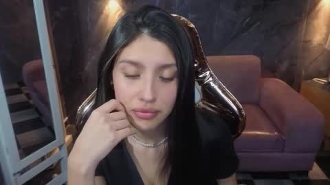 Snapshot of skarleth_b_ chatting on January 7, 2026, 2:58 am skarleth online show from January 7, 2026, 2:58 am