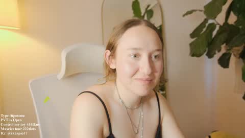 Snapshot of skarpio17 chatting on May 6, 2026, 8:58 pm Im Scarlett ONLINE 5pm-10pm NYC time online show from May 6, 2026, 8:58 pm