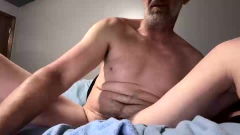 Snapshot of skeeter4fun73 chatting on May 23, 2026, 5:17 pm skeeter4fun73 online show from May 23, 2026, 5:17 pm