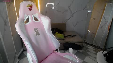 Skarlet online show from October 27, 2025, 12:42 pm