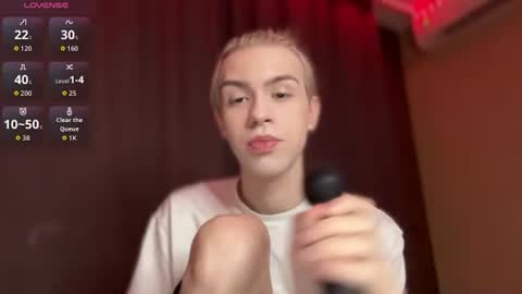 Snapshot of skibatryanka chatting on June 17, 2026, 7:37 pm SKIBA online show from June 17, 2026, 7:37 pm