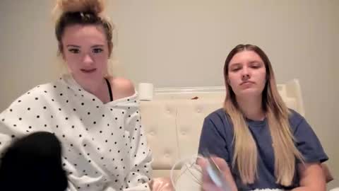 Snapshot of skiimaskabby chatting on November 8, 2025, 2:45 am skiimaskabby online show from November 8, 2025, 2:45 am