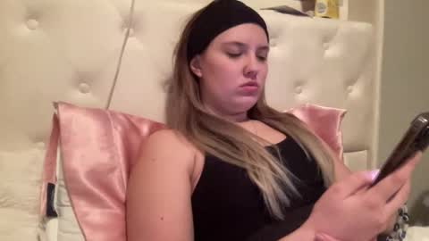 skiimaskabby online show from January 7, 2026, 12:13 am