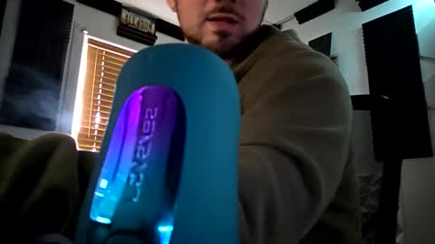 skimaskcouple89108 online show from April 17, 2026, 3:26 pm