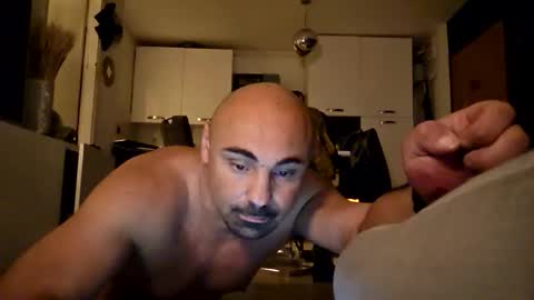 skinboys online show from November 21, 2025, 3:05 am