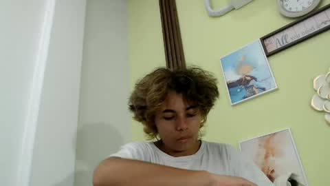 Snapshot of skinny18sexy chatting on May 18, 2026, 7:41 pm skinny online show from May 18, 2026, 7:41 pm