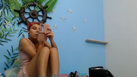 Snapshot of skinny18sexy chatting on July 7, 2026, 1:59 pm skinny online show from July 7, 2026, 1:59 pm