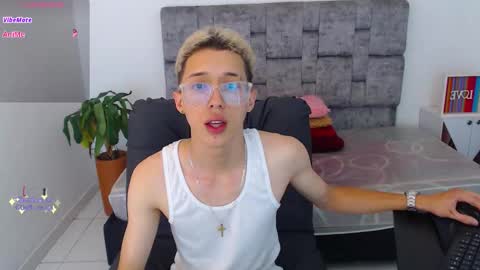 skinny_bigcock20 online show from December 2, 2025, 8:48 pm