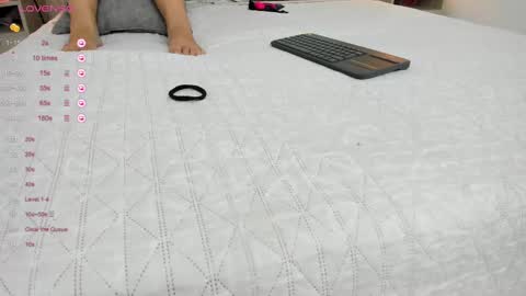 Isabela online show from February 13, 2025, 2:20 pm