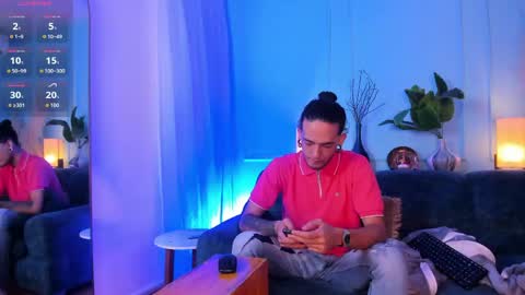 Snapshot of skinny_mac_ chatting on May 25, 2026, 12:55 pm Mac online show from May 25, 2026, 12:55 pm