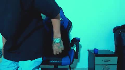 skinny marked online show from November 5, 2025, 12:43 am