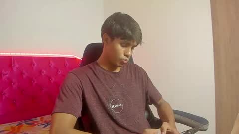 Snapshot of skinny_sam23 chatting on April 22, 2026, 3:53 am sam online show from April 22, 2026, 3:53 am