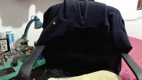 skinny_sexy666 online show from April 26, 2026, 9:34 pm