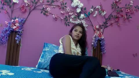 Snapshot of skinnybarbie022 chatting on October 20, 2025, 1:17 am barbi online show from October 20, 2025, 1:17 am