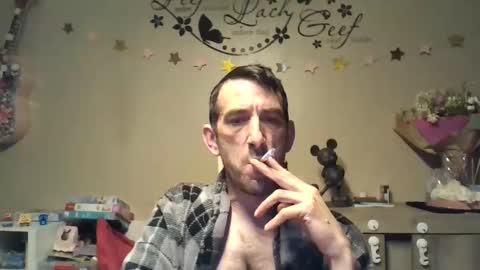 Snapshot of skinnybigcock2 chatting on April 18, 2026, 3:32 am SkinnyBigCock2 online show from April 18, 2026, 3:32 am