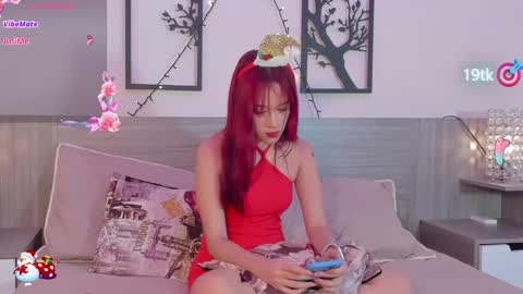 Foxy online show from December 4, 2024, 8:07 pm