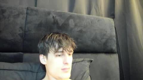 Snapshot of skinnyguywithbigd chatting on March 9, 2025, 12:00 am skinnyguywithbigd online show from March 9, 2025, 12:00 am