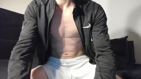 skinnyguywithbigd online show from February 5, 2026, 1:10 am