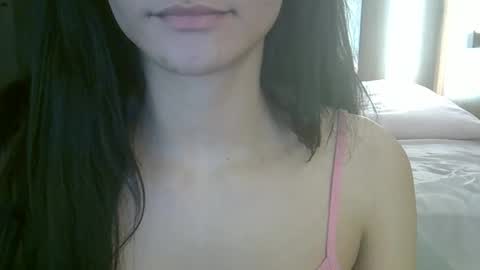 Snapshot of skinnykittencam chatting on April 18, 2026, 3:43 am skinnykittencam online show from April 18, 2026, 3:43 am