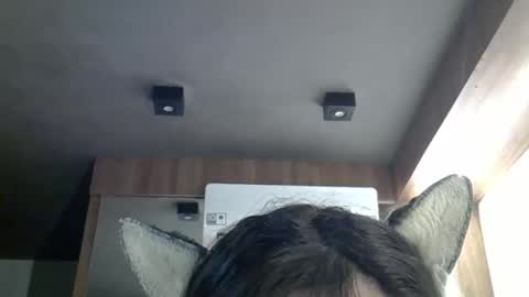 Snapshot of skinnykittencam chatting on May 1, 2026, 12:32 pm skinnykittencam online show from May 1, 2026, 12:32 pm