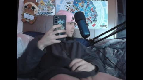 skinnypguy online show from May 17, 2026, 3:26 am