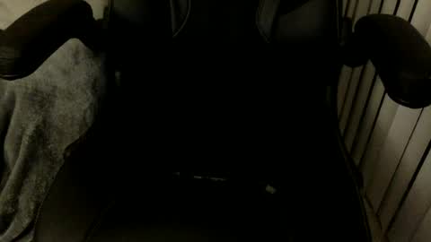 Snapshot of skizzle14 chatting on June 19, 2026, 3:44 am skizzle14 online show from June 19, 2026, 3:44 am