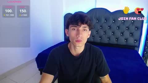 Snapshot of skorpyonmusclee chatting on January 8, 2025, 3:29 am Skorpyon Musclee online show from January 8, 2025, 3:29 am