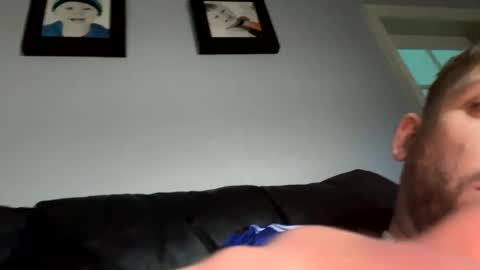 skuzzy25 online show from February 22, 2025, 1:35 pm