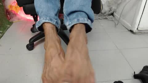 sky_walkerss online show from March 13, 2026, 2:29 am