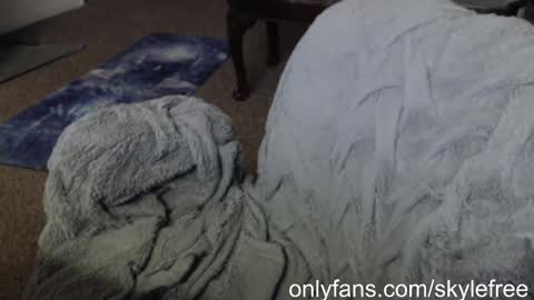 SKYLE   online show from December 2, 2024, 2:53 am