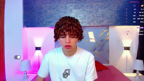 Snapshot of skyee_angel chatting on December 20, 2025, 8:05 pm Angel online show from December 20, 2025, 8:05 pm