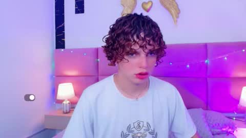 Snapshot of skyee_angel chatting on January 14, 2026, 8:03 pm Angel online show from January 14, 2026, 8:03 pm