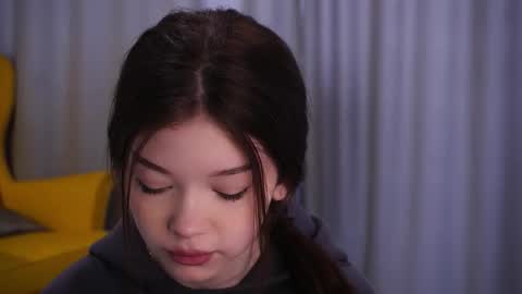 Amy online show from December 14, 2025, 7:36 am