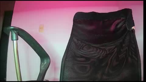 Snapshot of skyfall9875 chatting on November 15, 2025, 2:31 am skyfall9875 online show from November 15, 2025, 2:31 am