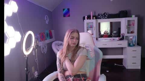 Snapshot of skyiswoke chatting on May 22, 2026, 12:18 am Sky online show from May 22, 2026, 12:18 am