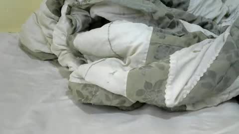 Snapshot of skylar2544 chatting on November 22, 2025, 6:34 am skylar2544 online show from November 22, 2025, 6:34 am