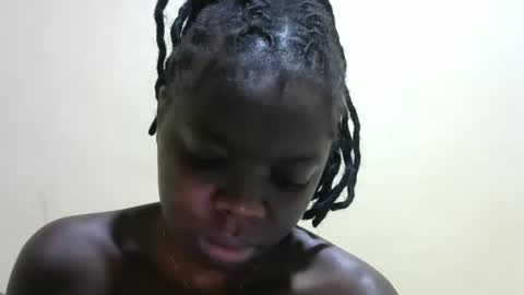 Snapshot of skylar2544 chatting on December 15, 2025, 1:21 am skylar2544 online show from December 15, 2025, 1:21 am